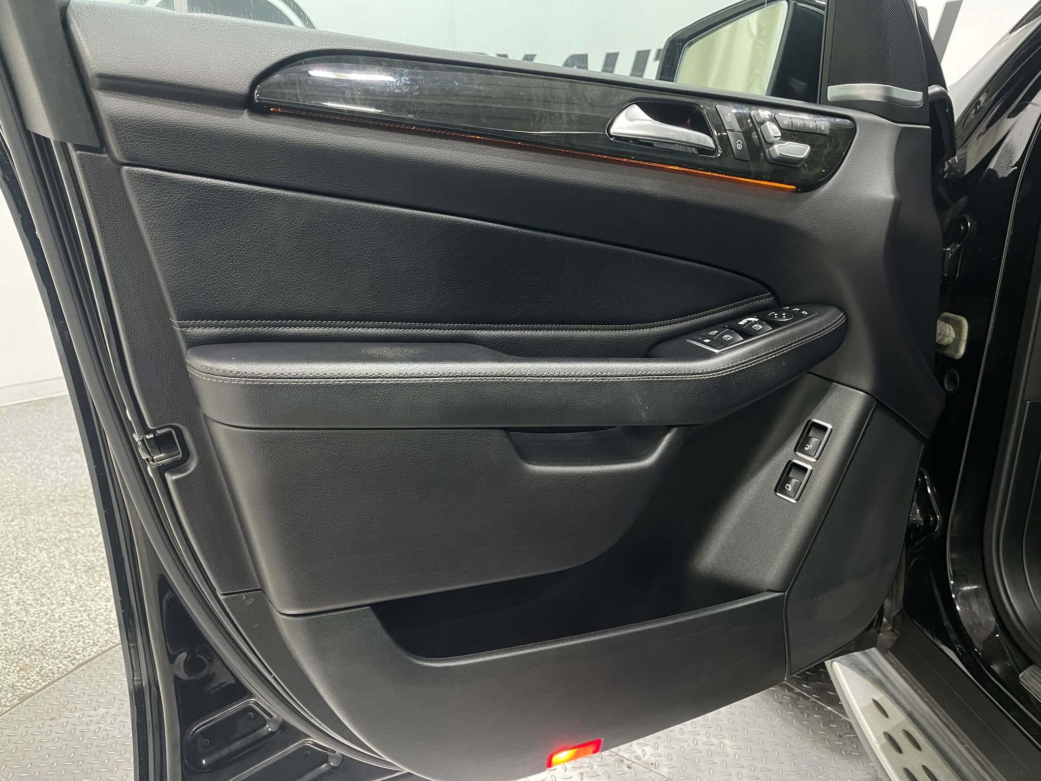 Used 2017 Mercedes-Benz GLS 450 4MATIC w/ Premium Package image 15