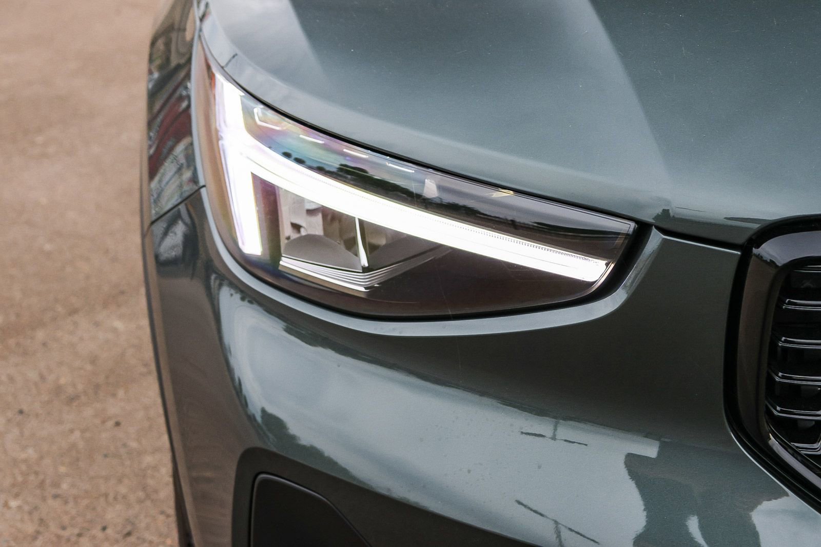 New 2026 Volvo XC40 B5 Core w/ Climate Package image 15