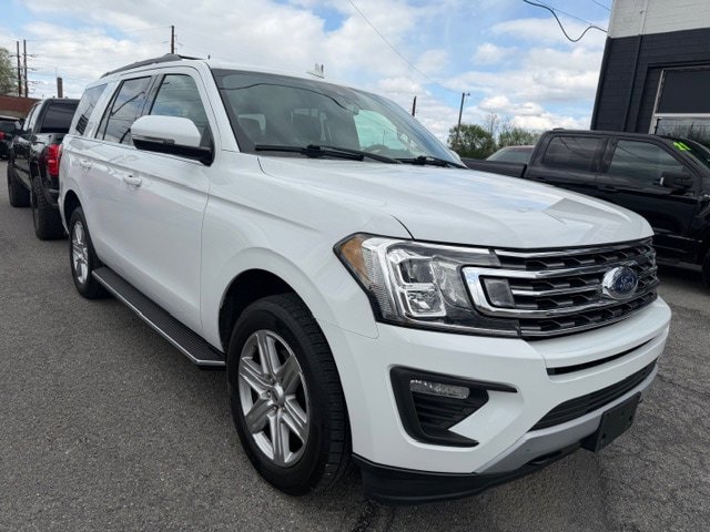 Used 2019 Ford Expedition XLT w/ Equipment Group 202A AWD/4WD image 6