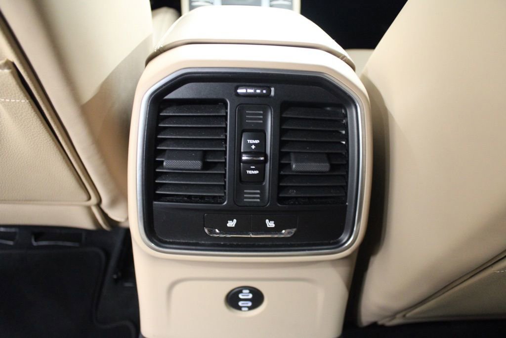 Used 2020 Porsche Macan GTS image 34