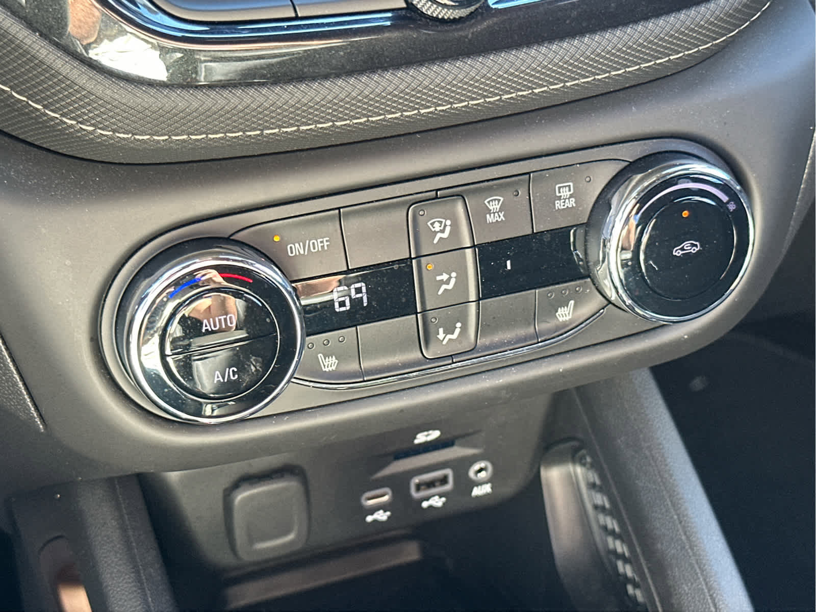 Certified 2023 Chevrolet TrailBlazer ACTIV w/ Sun and Liftgate Package image 33