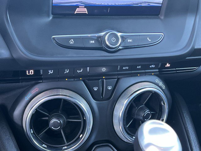 Used 2020 Chevrolet Camaro LT image 17