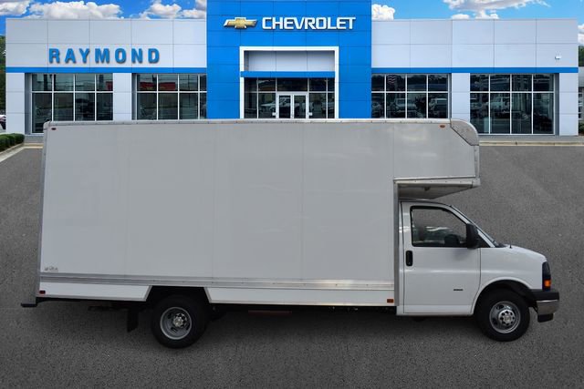 New 2025 Chevrolet Express 3500 w/ Power Convenience Package image 2
