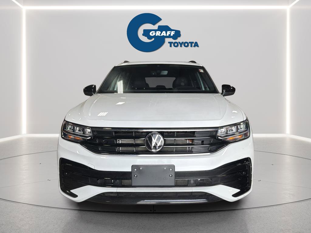 Used 2022 Volkswagen Tiguan SE R-Line image 3