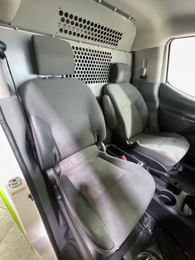 Used 2015 Nissan NV200 S w/ Cruise Control Package image 21