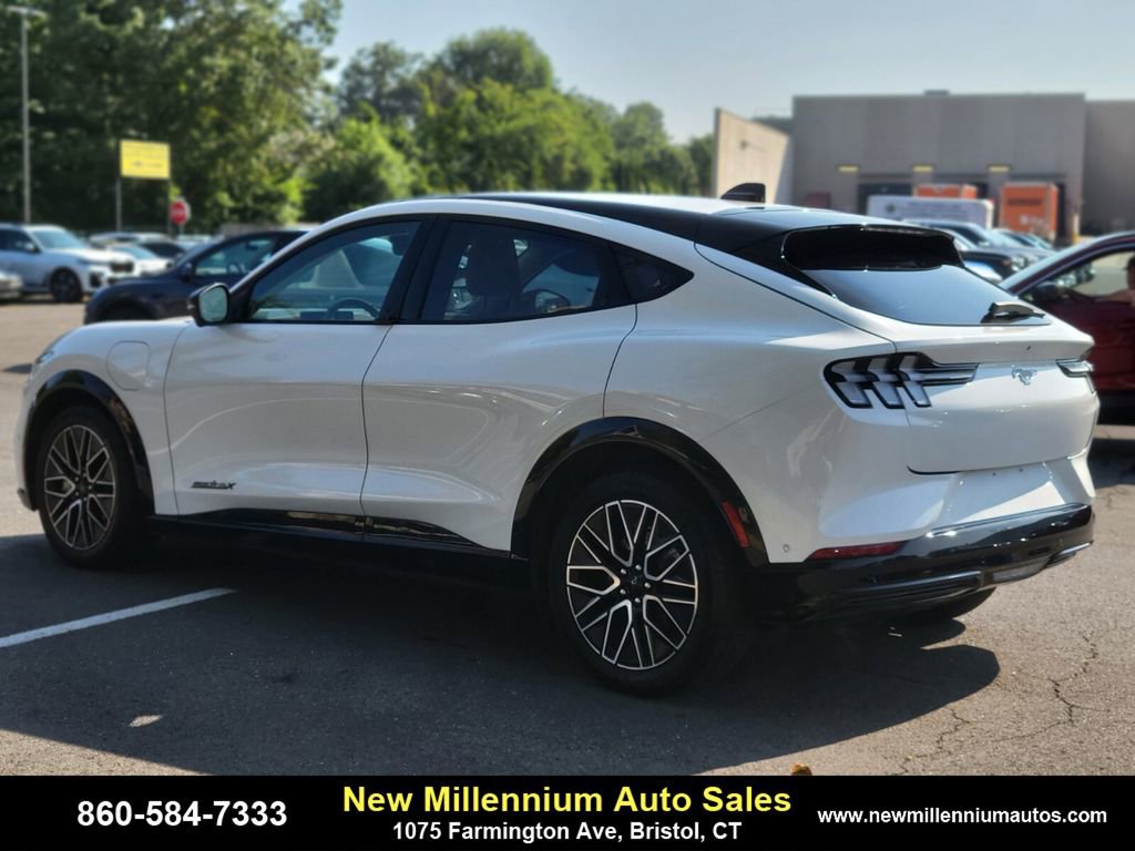 Used 2024 Ford Mustang Mach-E Premium image 3