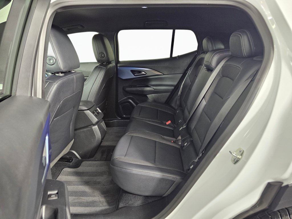 Used 2026 Chevrolet Equinox EV LT FWD image 34