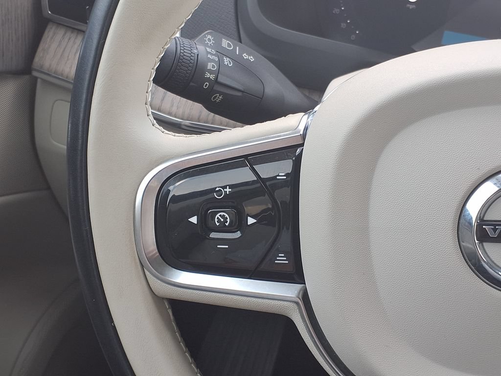 Certified 2024 Volvo XC90 B6 Plus w/ Protection Package Premier AWD/4WD image 29