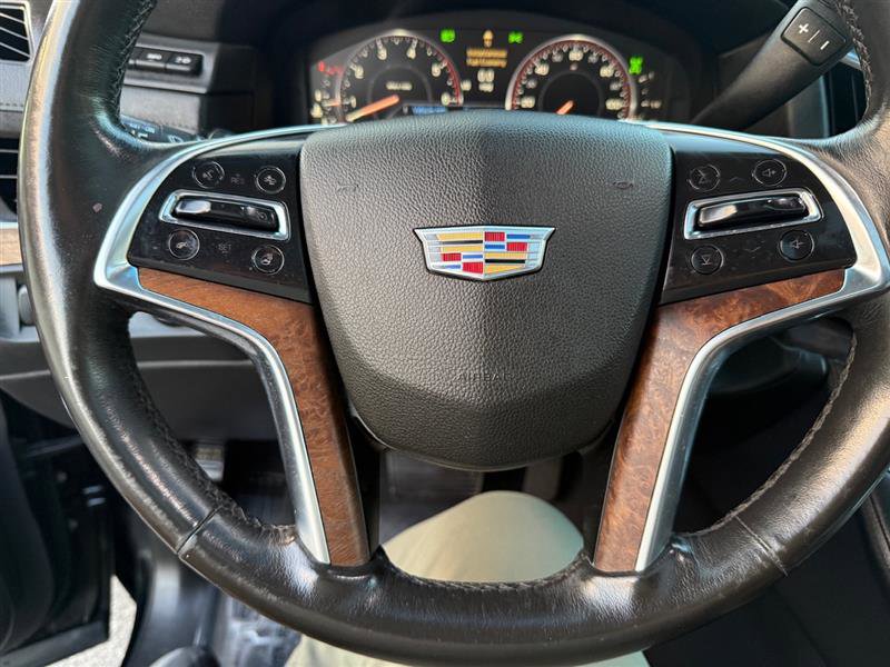 Used 2015 Cadillac Escalade ESV Luxury image 36