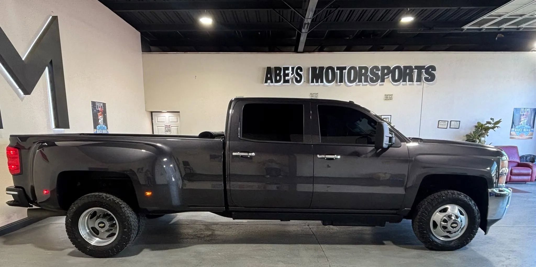 Used 2015 Chevrolet Silverado 3500 LTZ w/ Duramax Plus Package image 4