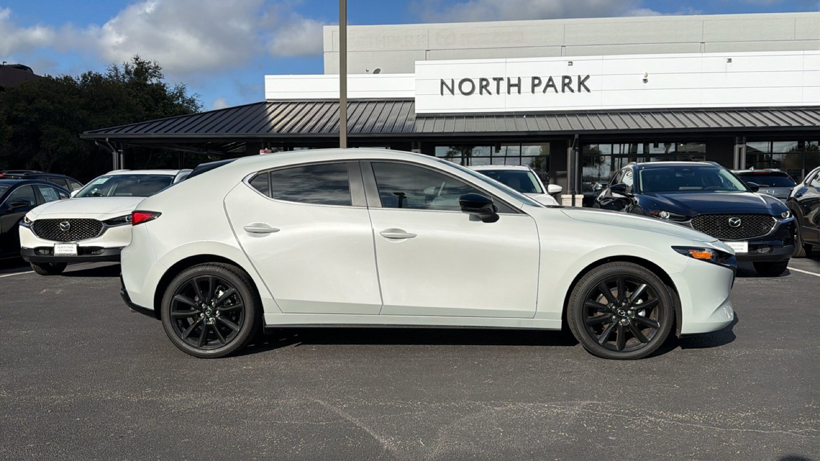 New 2026 MAZDA MAZDA3 s Sport FWD image 3