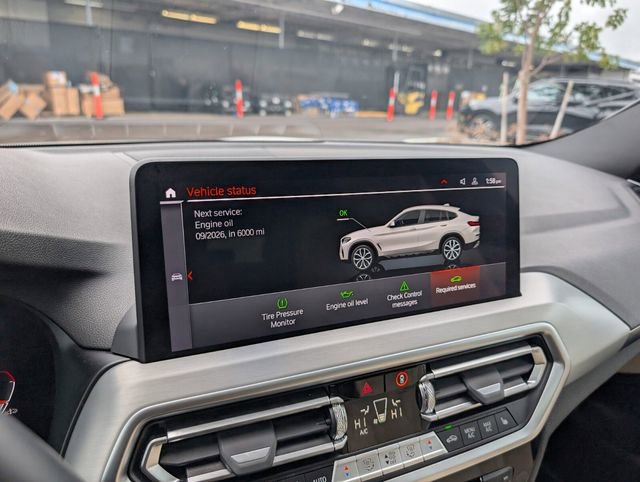 Used 2025 BMW X4 xDrive30i image 22