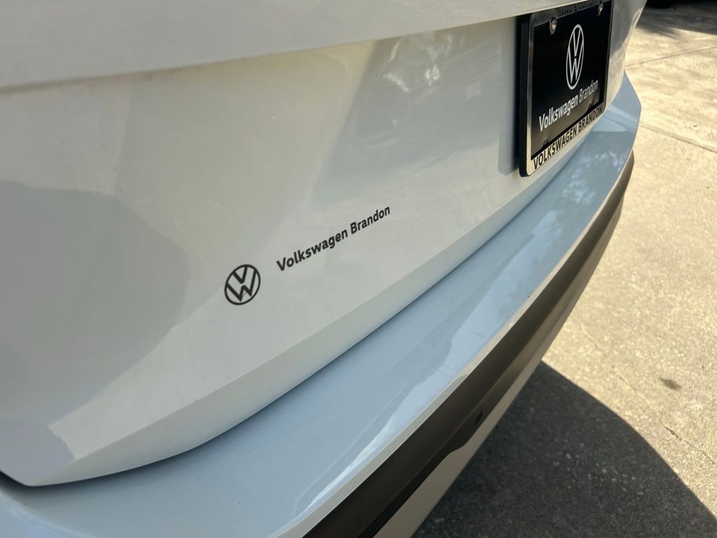 Used 2025 Volkswagen Tiguan S w/ 18" Wheel Package image 30