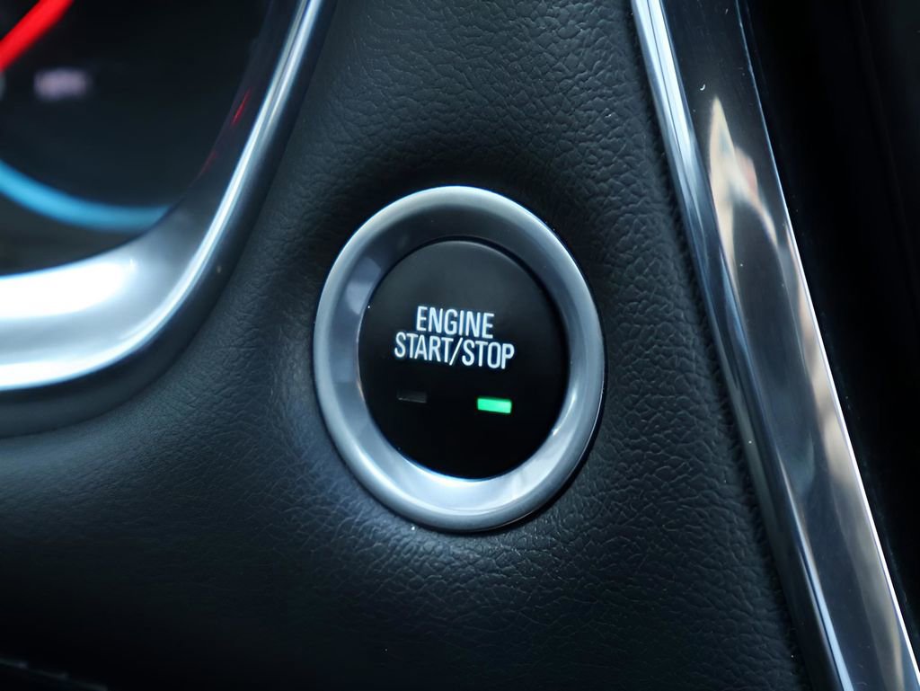 Used 2023 Chevrolet Traverse LT image 31