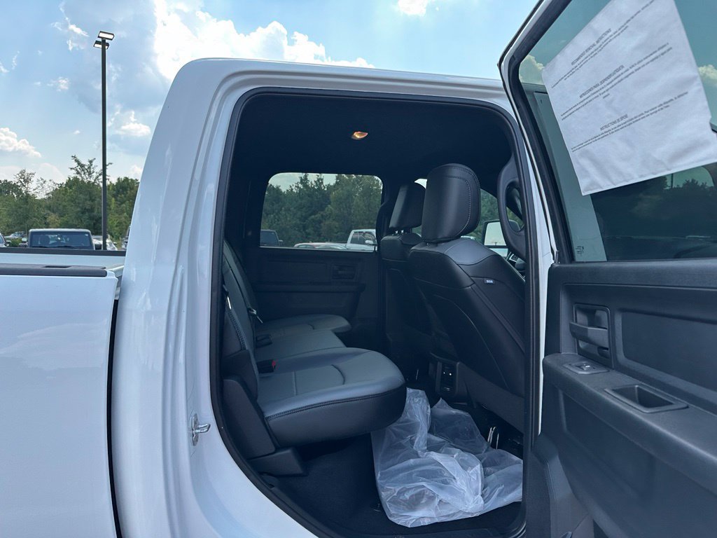 New 2026 RAM 3500 Tradesman AWD/4WD image 19