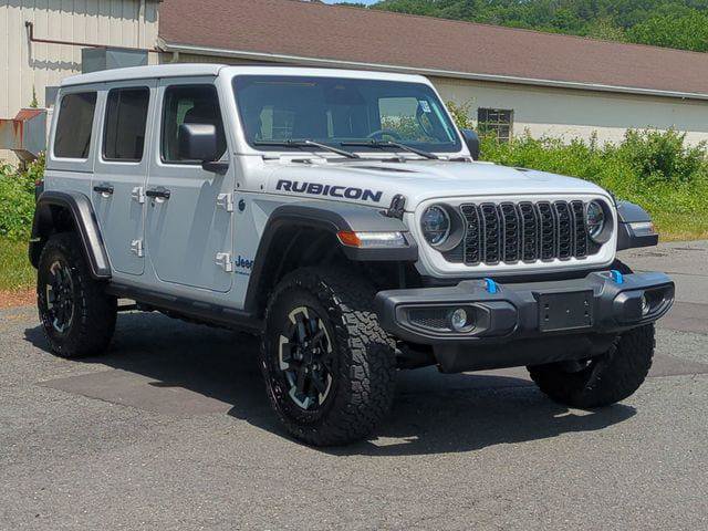 Certified 2025 Jeep Wrangler Unlimited Rubicon 4xe w/ Convenience Group AWD/4WD image 3