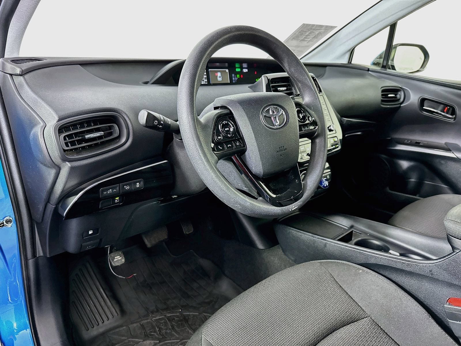 Used 2021 Toyota Prius LE AWD/4WD image 10