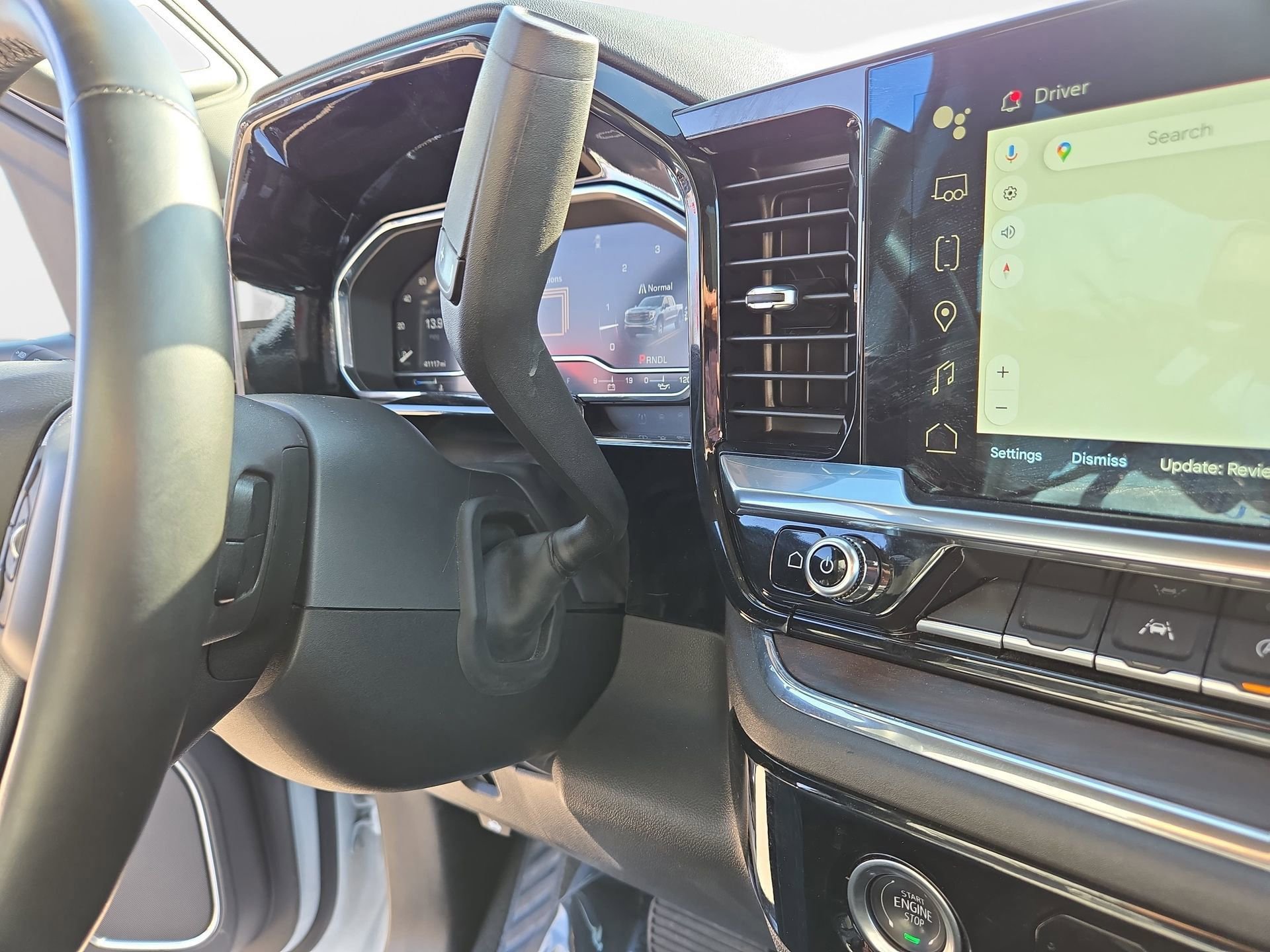 Used 2024 GMC Sierra 1500 SLT AWD/4WD image 23