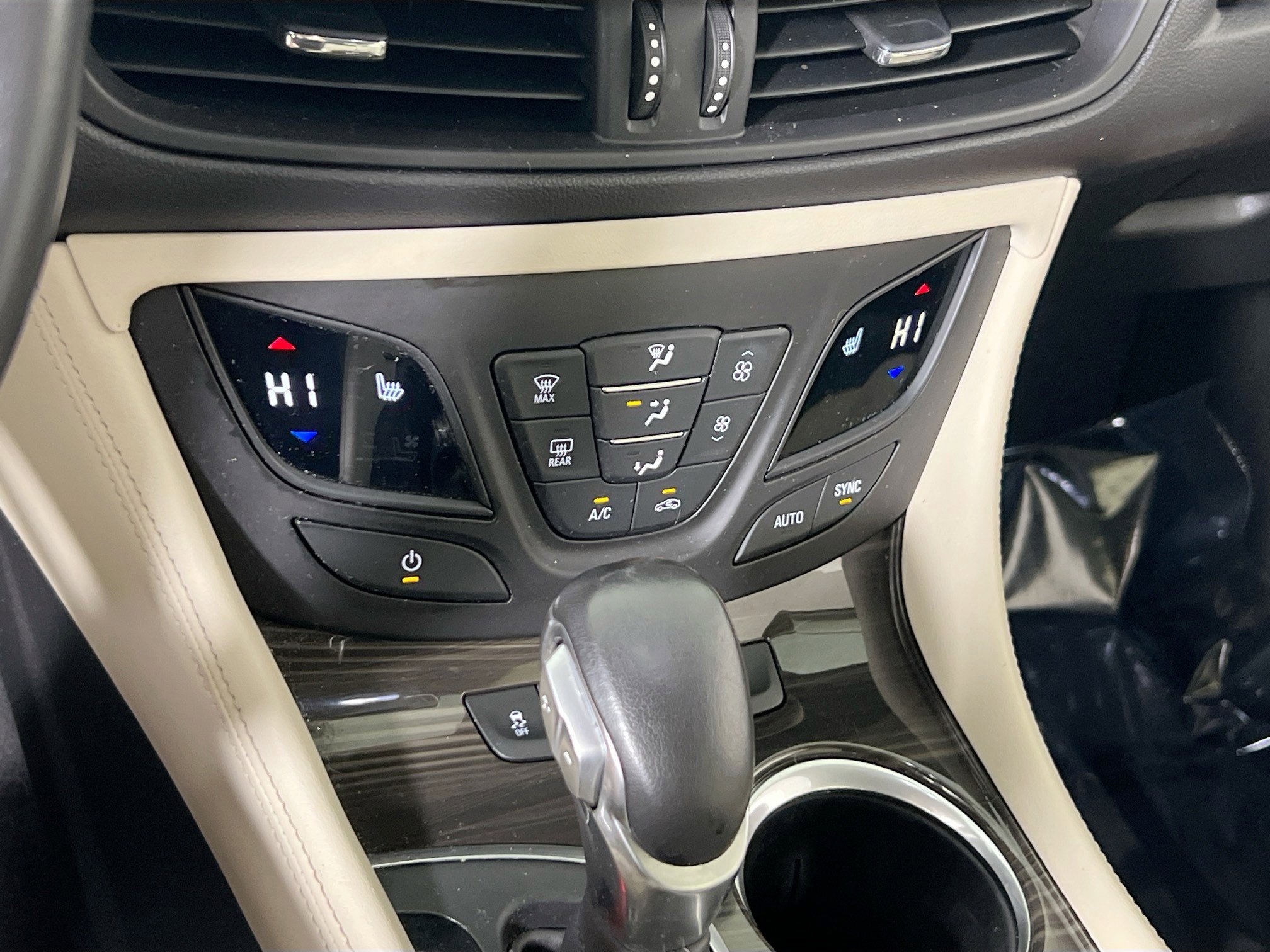 Used 2020 Buick Envision Preferred image 15