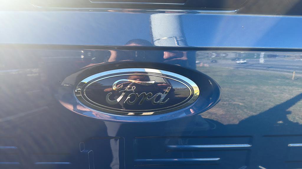 Used 2022 Ford F150 Raptor w/ Equipment Group 801A High AWD/4WD image 27