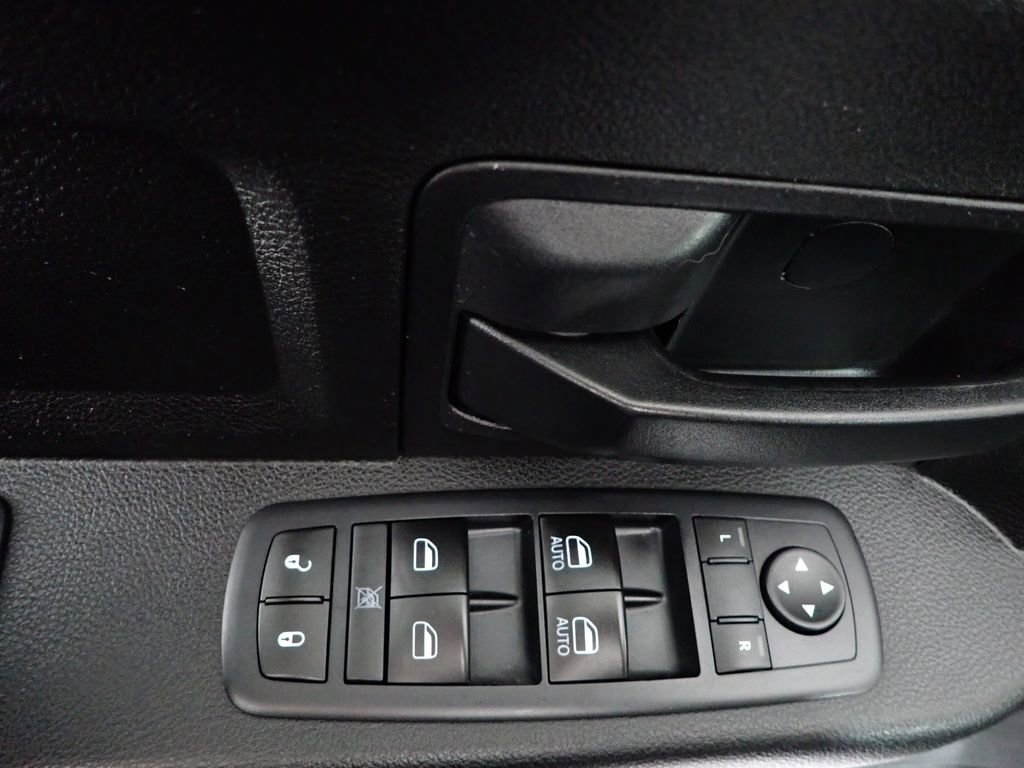 Used 2017 RAM 2500 Tradesman w/ Chrome Appearance Group image 25