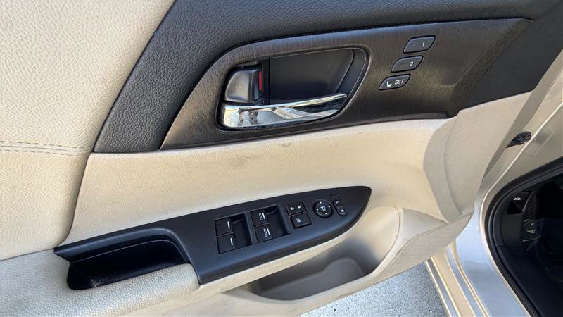 Used 2013 Honda Accord EX-L image 10