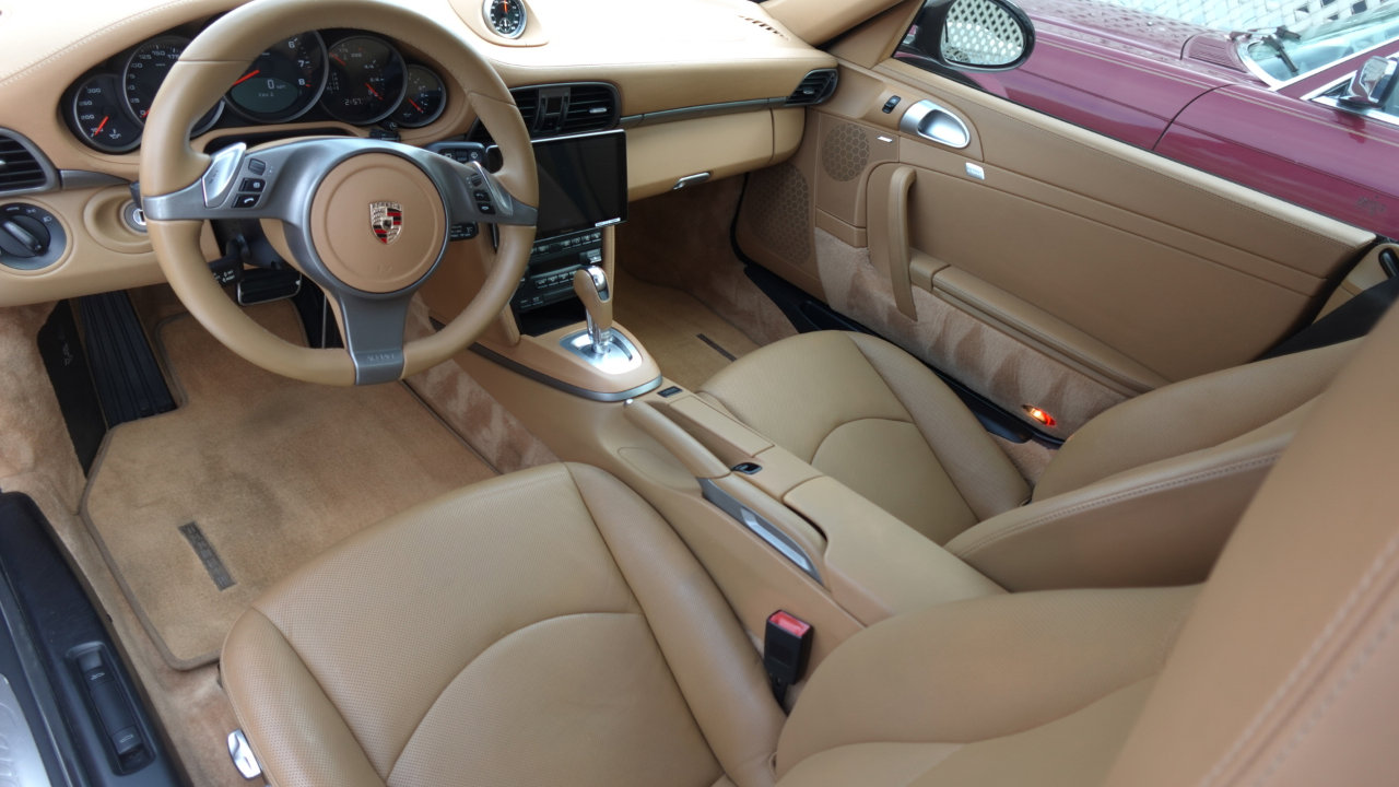 Used 2010 Porsche 911 Carrera image 10