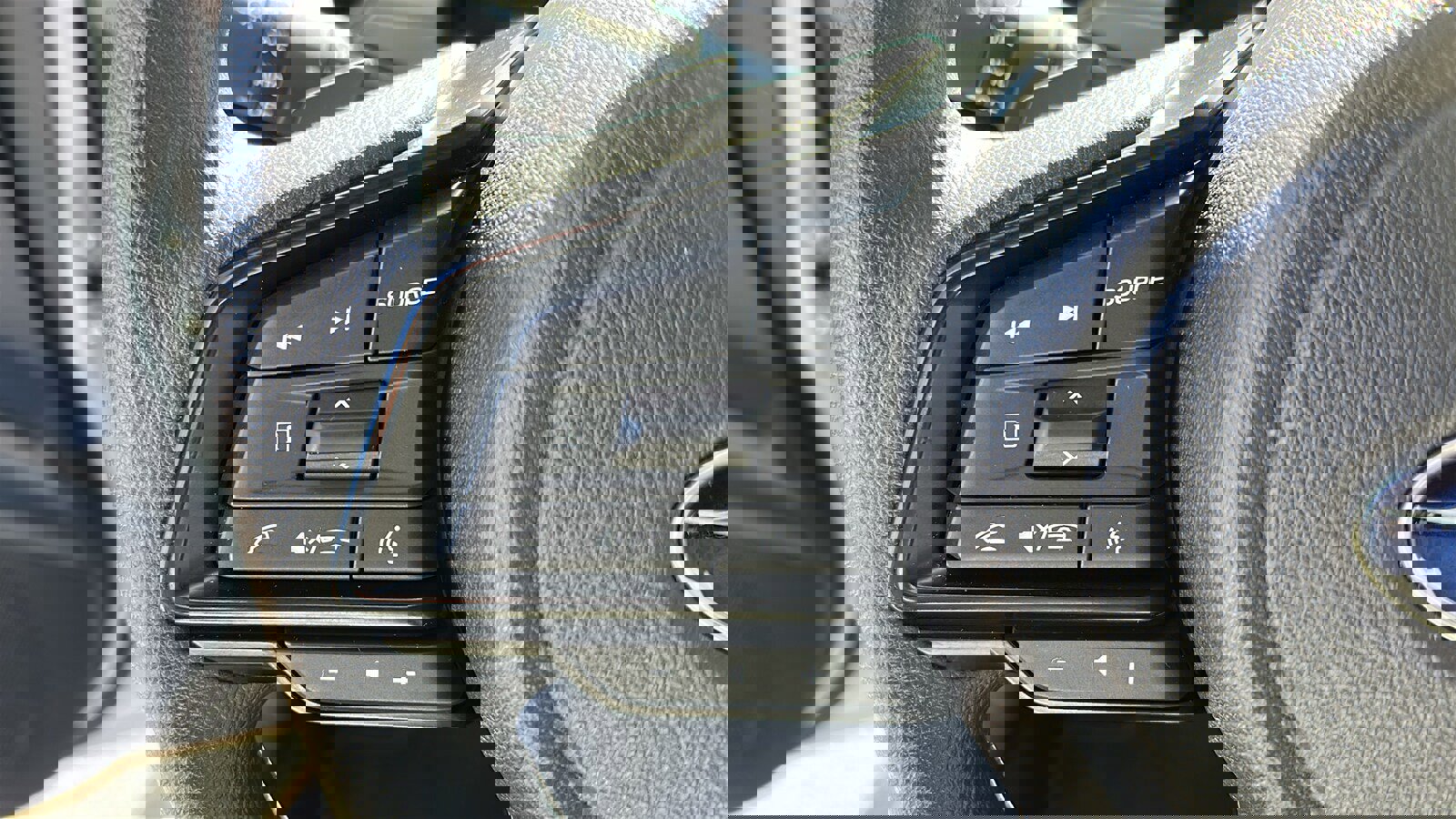 Certified 2025 Subaru Crosstrek 2.0i Premium image 11