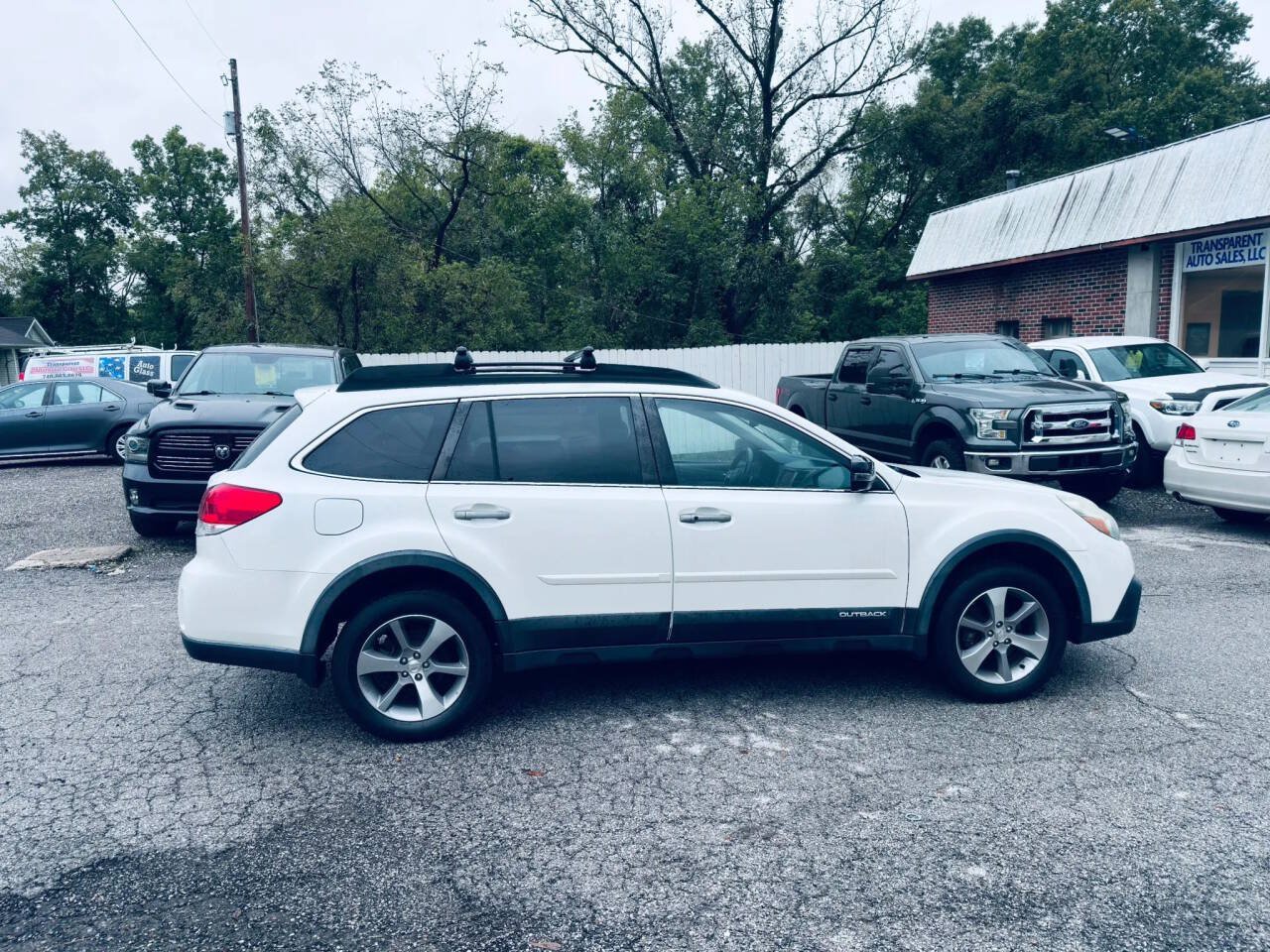 Used 2014 Subaru Outback 2.5i Limited AWD/4WD image 4
