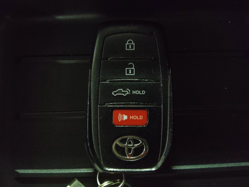 Used 2022 Toyota Tundra SR w/ SR Tow Package RWD image 32