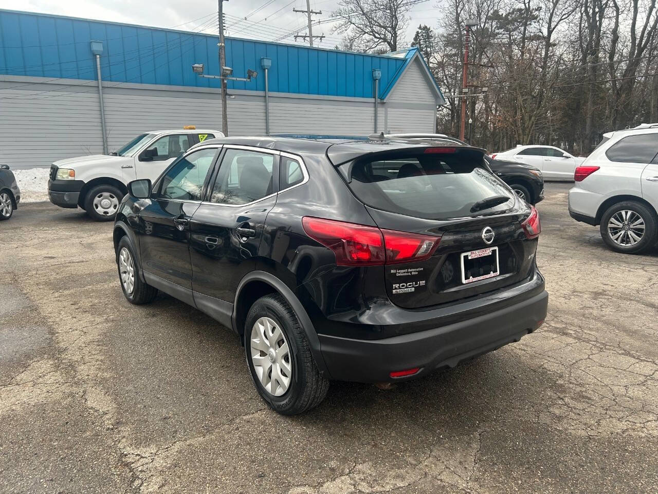 Used 2019 Nissan Rogue Sport S image 10