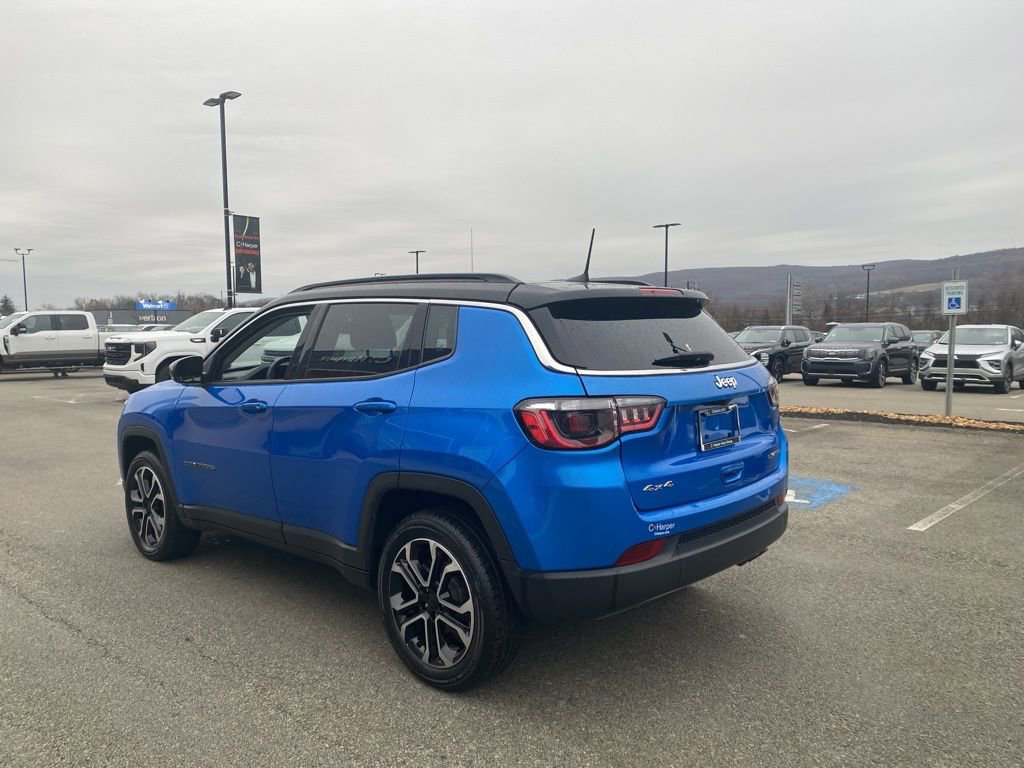 Used 2022 Jeep Compass Limited image 4