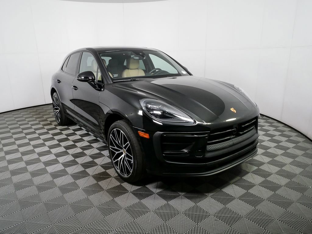 Certified 2023 Porsche Macan Turbo AWD/4WD image 27