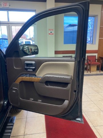 Used 2018 Chevrolet Silverado 1500 LTZ w/ LTZ Plus Package image 17