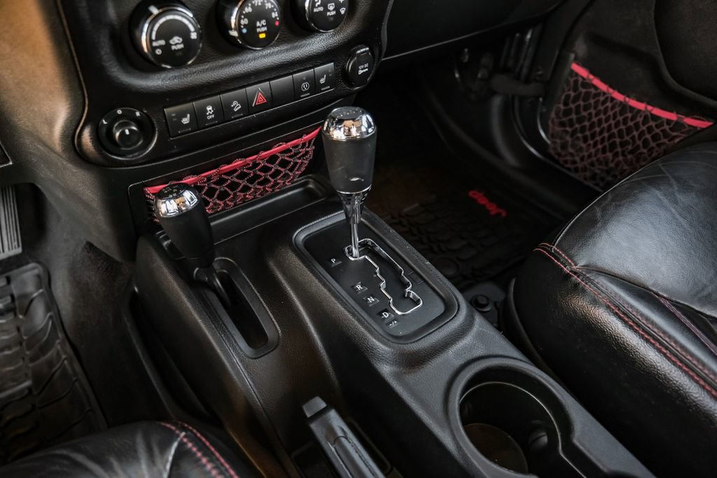 Used 2017 Jeep Wrangler Unlimited Rubicon image 20