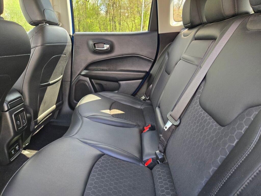 Used 2019 Jeep Compass Altitude image 17