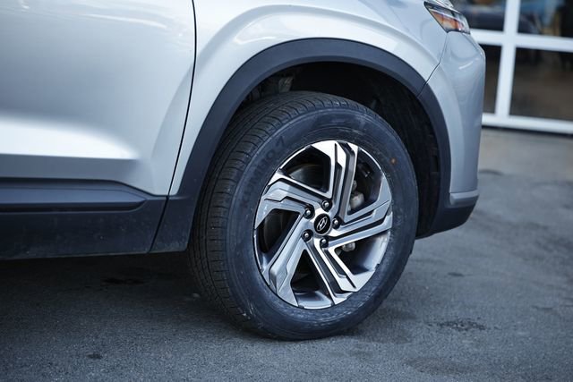 Used 2023 Hyundai Santa Fe SE image 5
