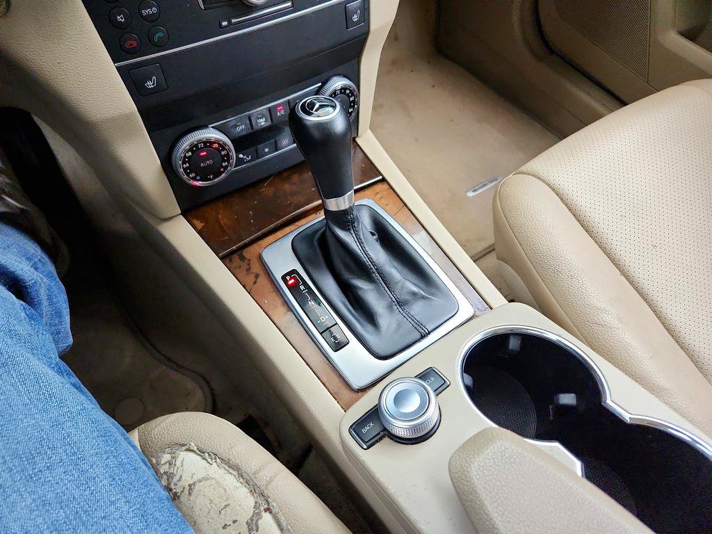Used 2012 Mercedes-Benz GLK 350 2WD image 18