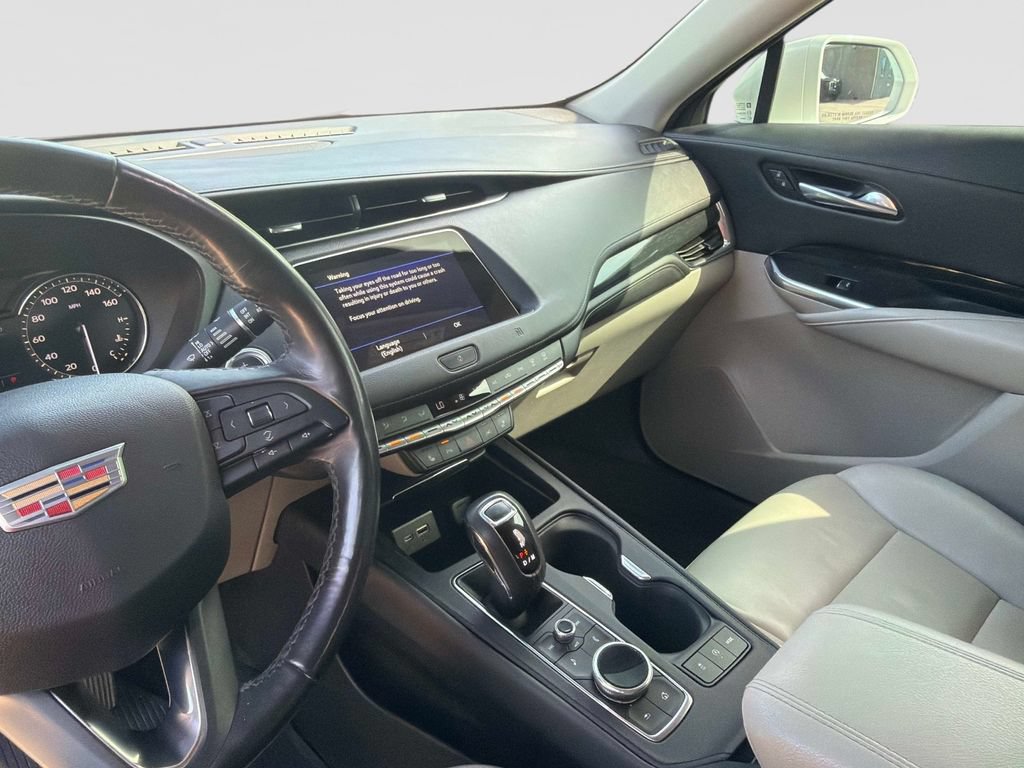 Used 2019 Cadillac XT4 Premium Luxury w/ Cold Weather Package FWD image 28
