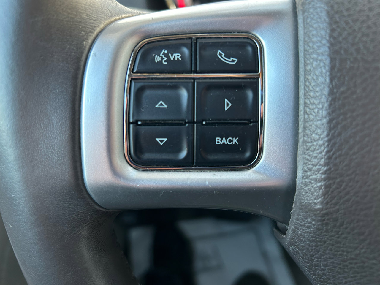 Used 2012 Dodge Durango Crew w/ Leather Interior Group image 18