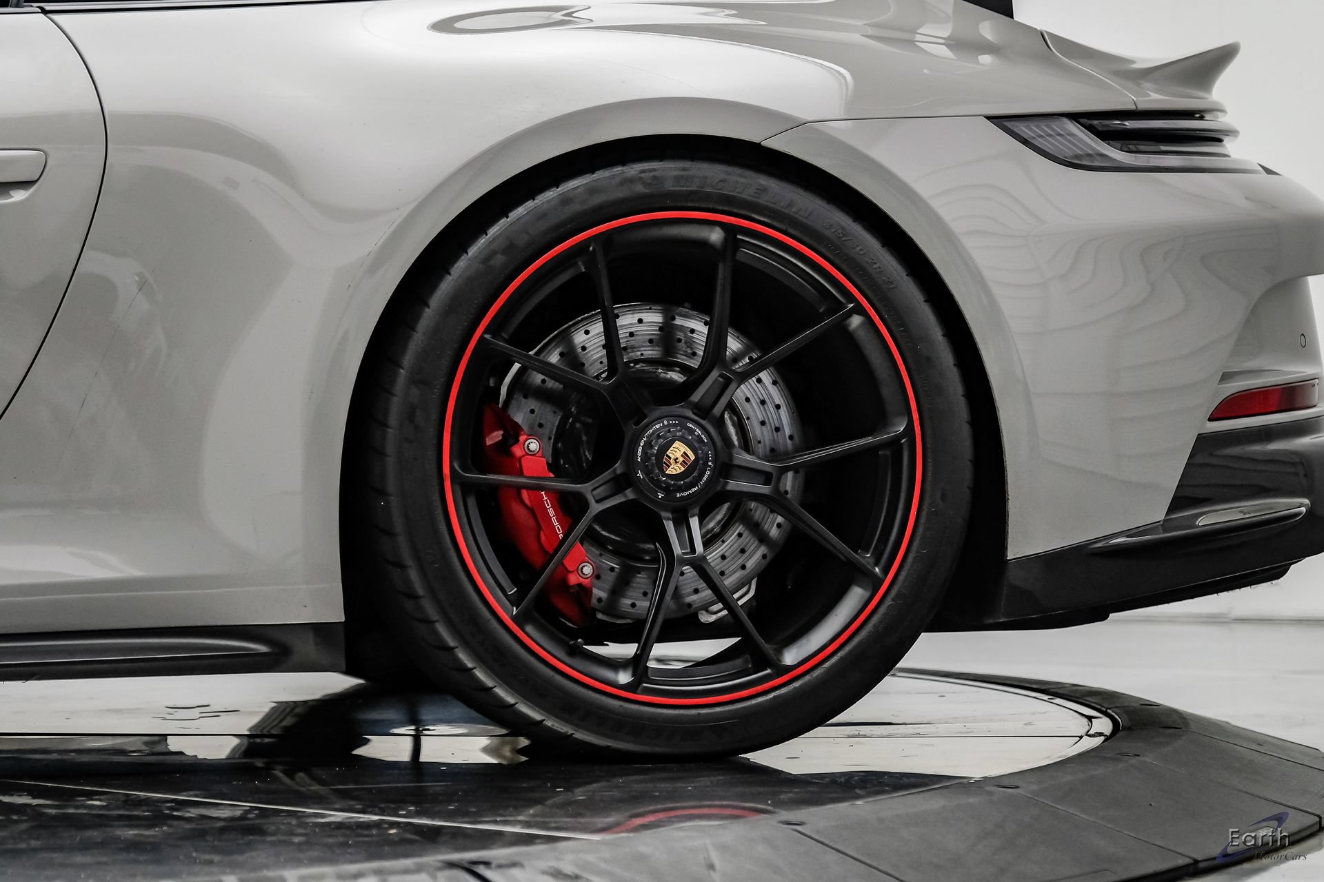 Used 2022 Porsche 911 GT3 RWD image 98