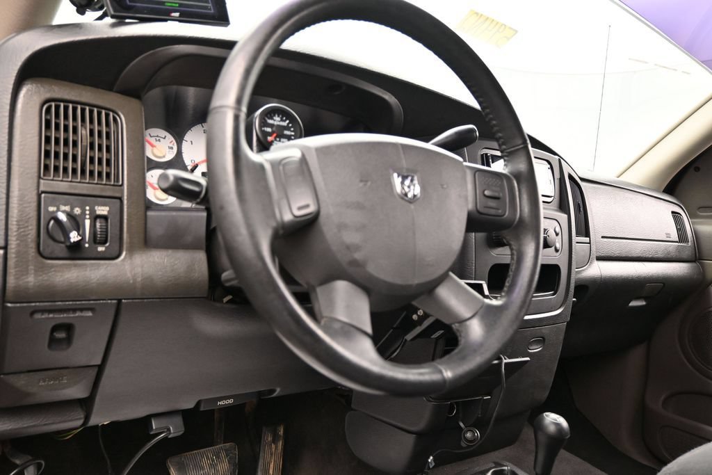 Used 2003 Dodge Ram 2500 Truck SLT AWD/4WD image 12