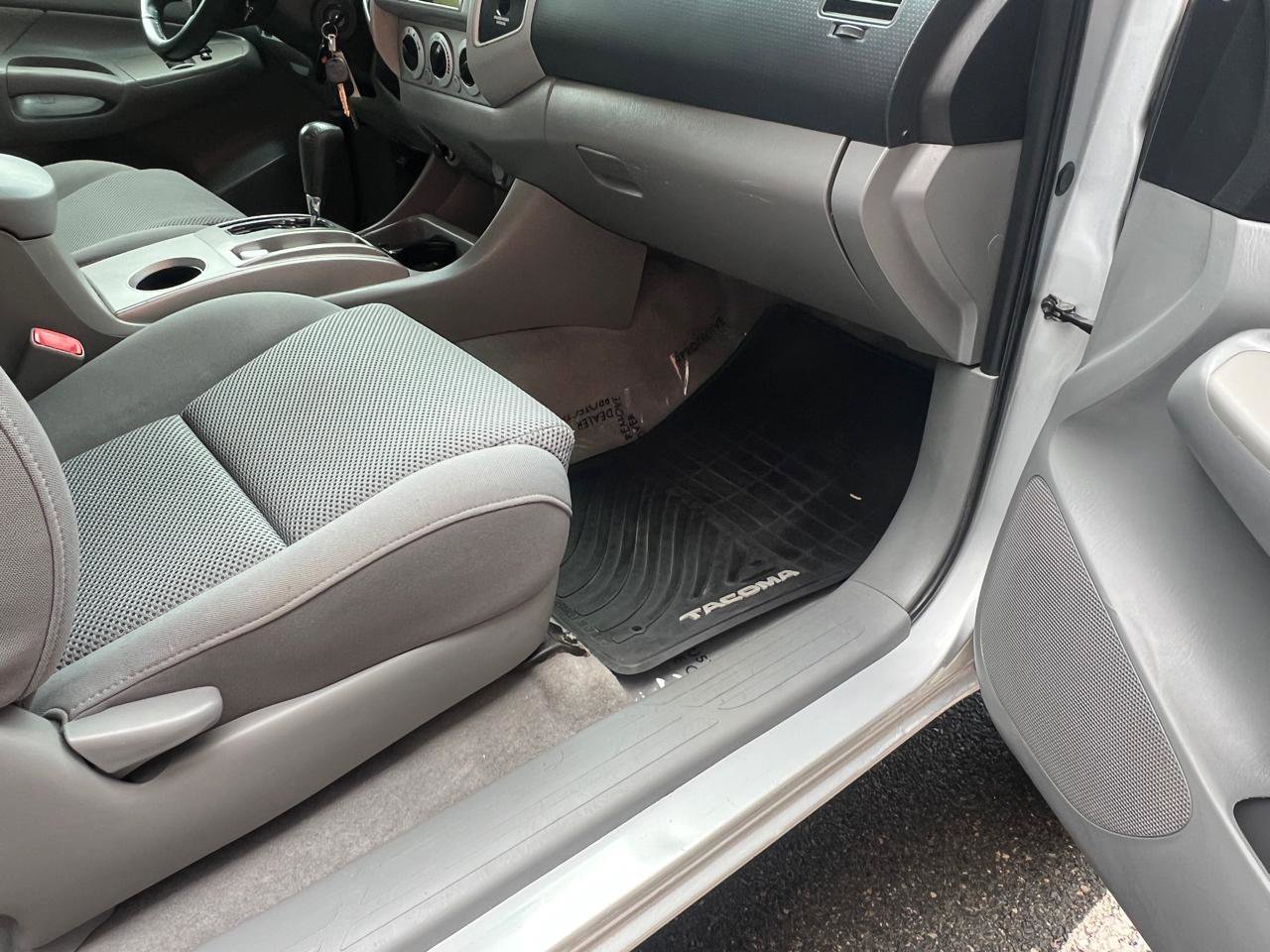 Used 2008 Toyota Tacoma 4x4 Access Cab V6 image 14
