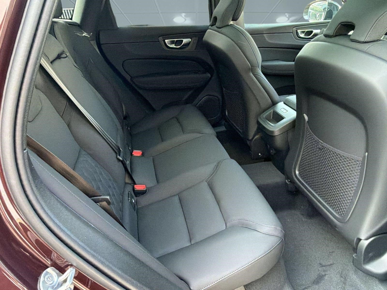 New 2026 Volvo XC60 B5 Plus w/ Climate Package AWD/4WD image 30