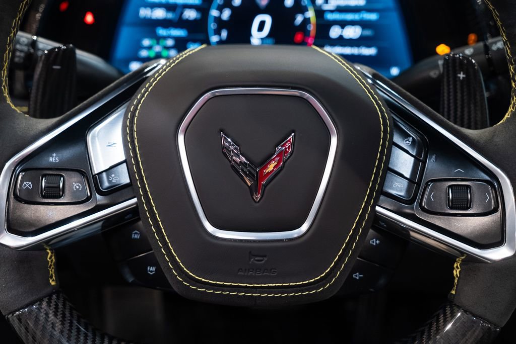 Used 2025 Chevrolet Corvette Z06 w/ Stealth Interior Trim Package RWD image 36
