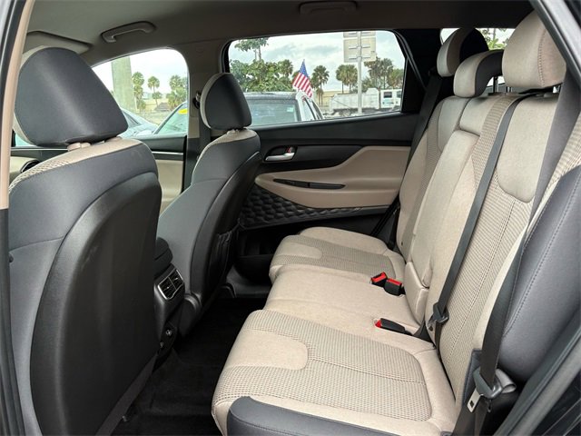 Used 2023 Hyundai Santa Fe SEL w/ Winter Weather Package image 9