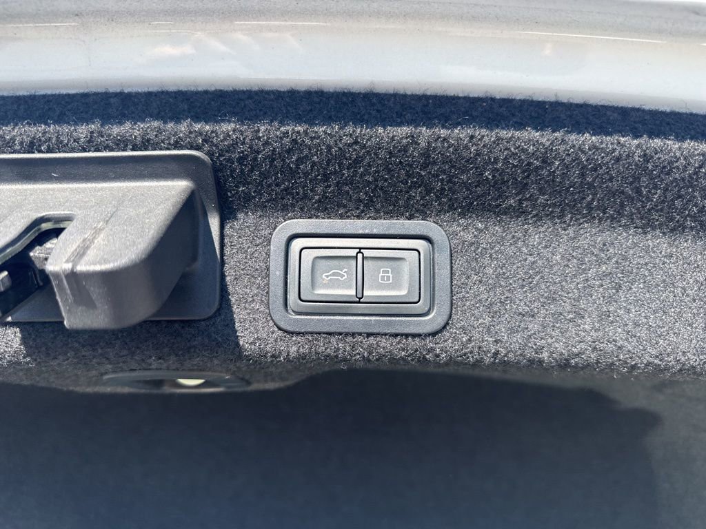 Used 2021 Audi A6 Premium Plus w/ Premium Plus Package image 34