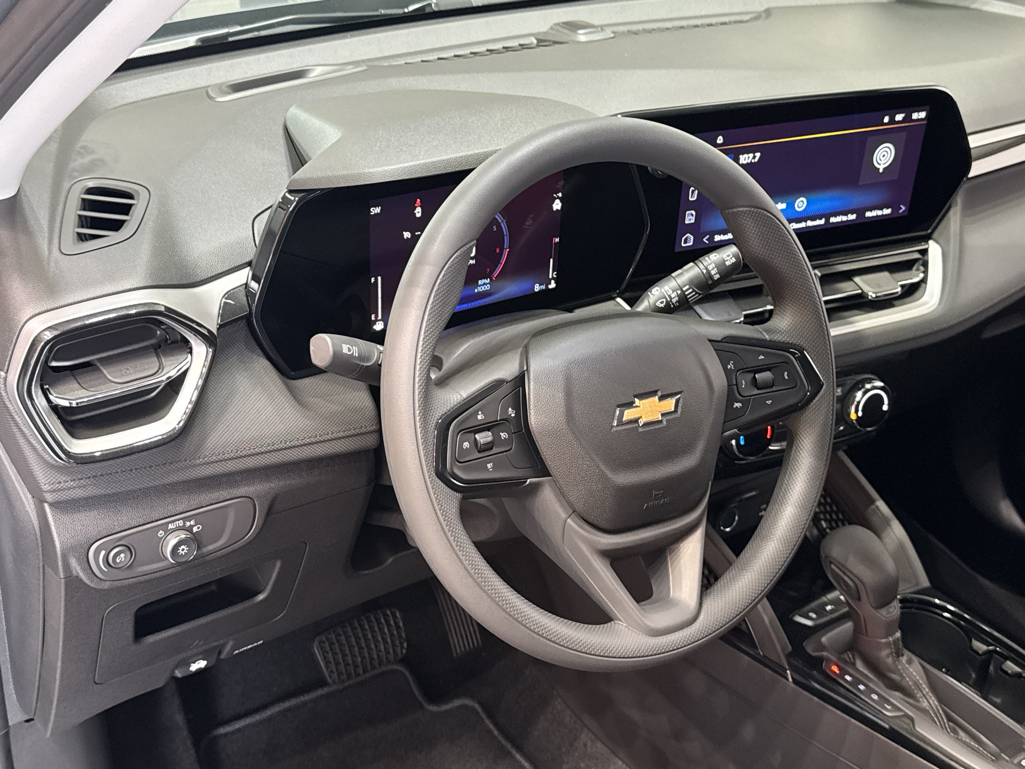 New 2026 Chevrolet TrailBlazer LT AWD/4WD image 16