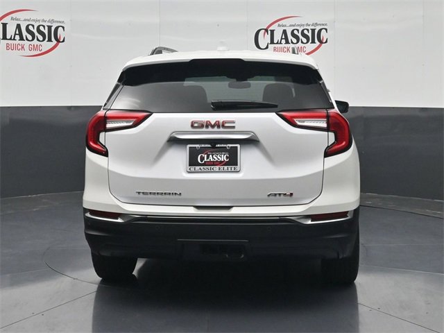 Used 2022 GMC Terrain AT4 w/ Infotainment Package II image 8
