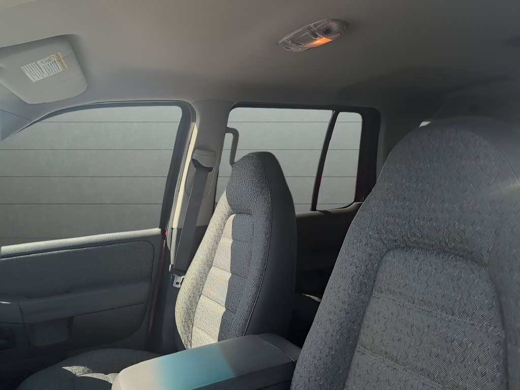 Used 2002 Ford Explorer XLS AWD/4WD image 9